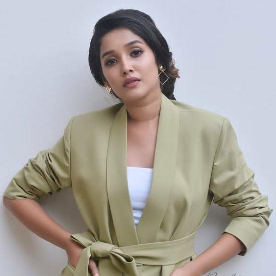 Actress Anikha Surendran Fans Club