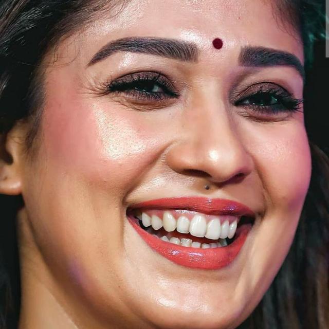 Actress Hot Photos Daily