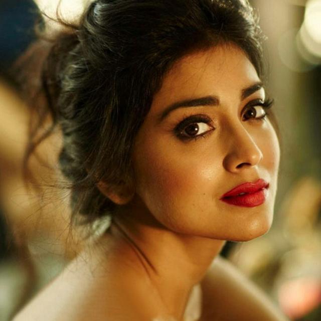 Bollywood Actress Boobs Gallery