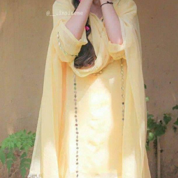 Online College Friendship