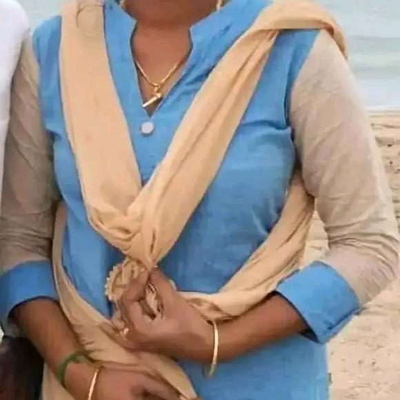 Tamil akka suthu smell 🤤